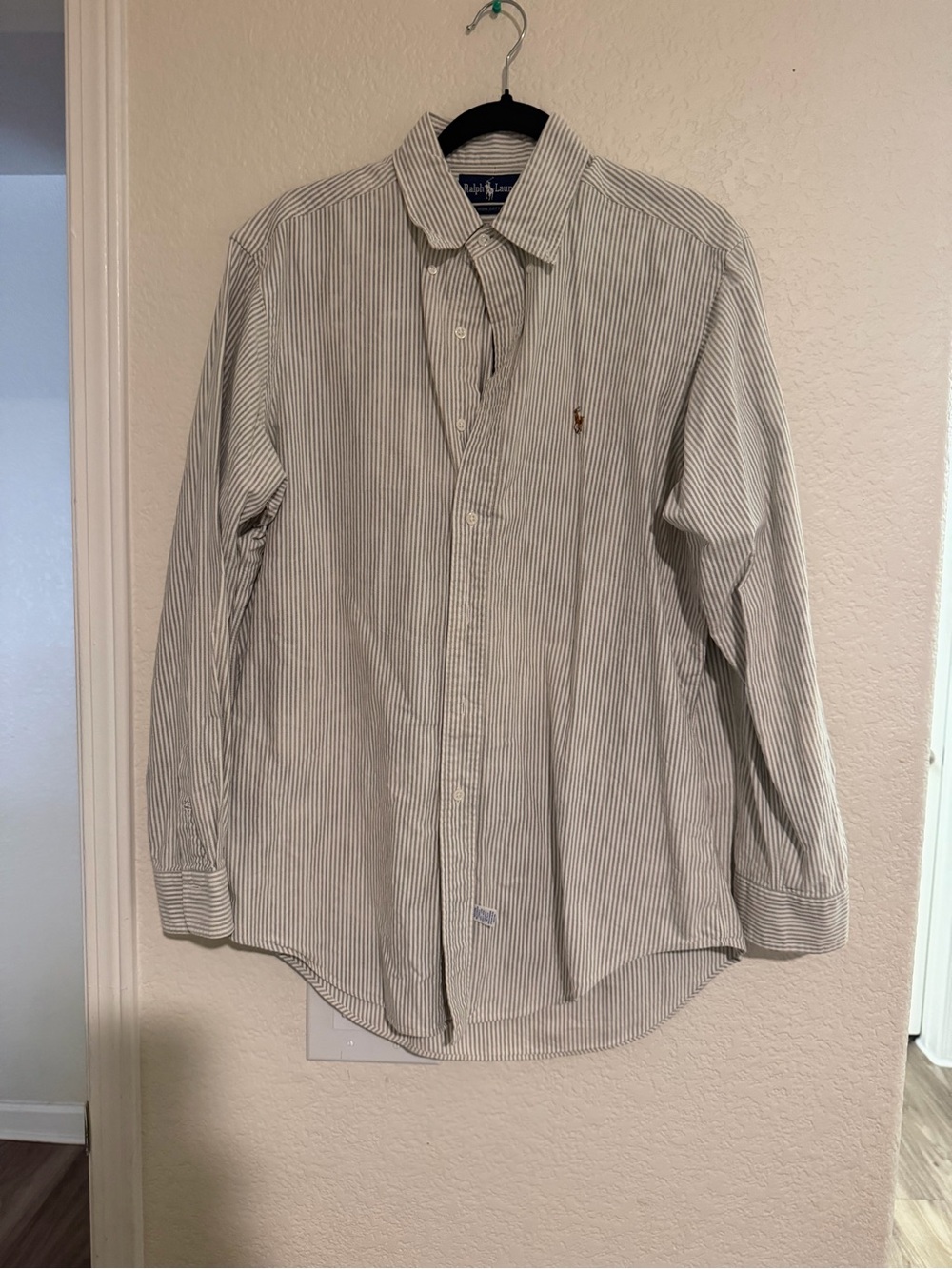 Ralph Lauren Classic Button-Down Striped Men's Shirt - Cream & Navy